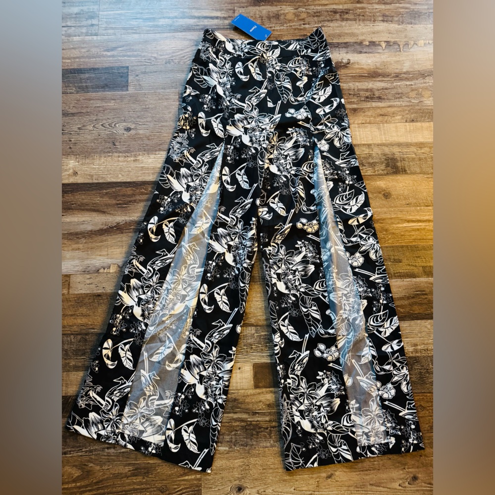 Black and White Floral Women Swim Coverup Pants
